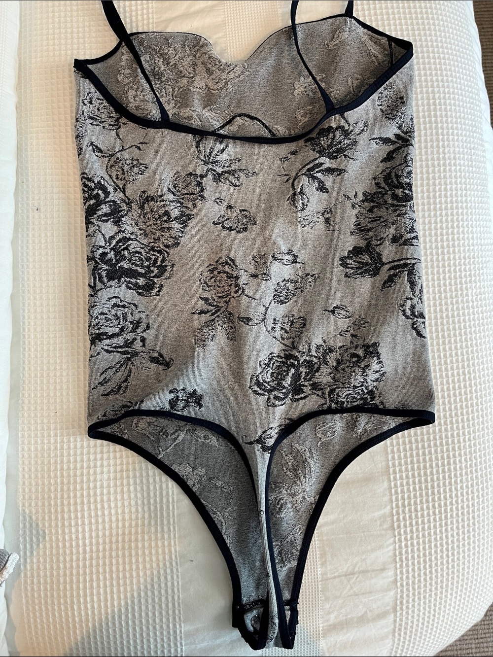 Mixed Lace Trim Camisole Set - Gray, Navy, Pink, Yellow, White - Picture 7 of 13